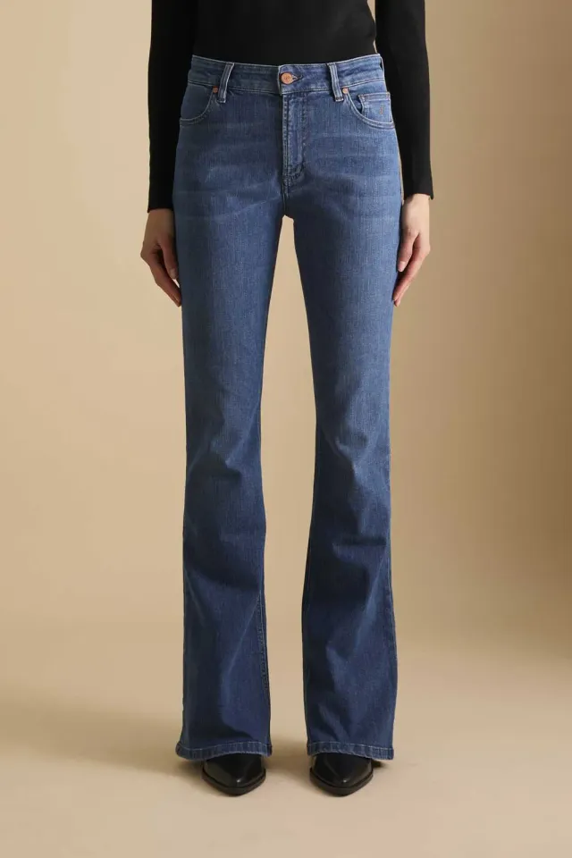 Jeckerson Jennifer Flared Damenjeans Mittelblau