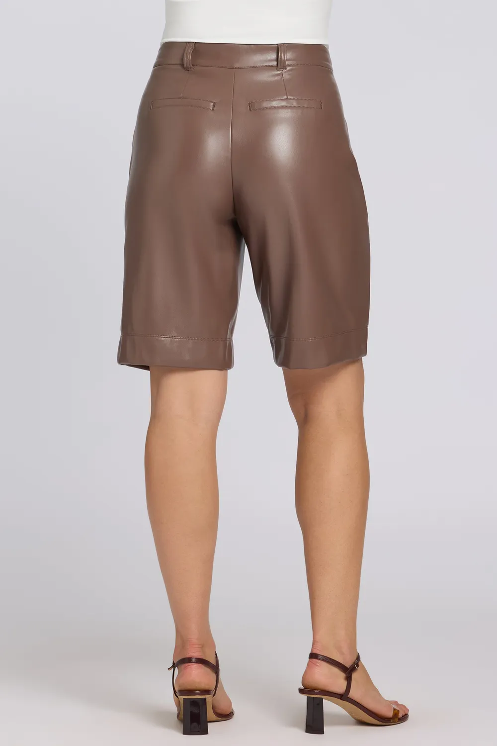 NYDJ Relaxed Bermuda Shorts Kunstleder Deep Taupe High Waist