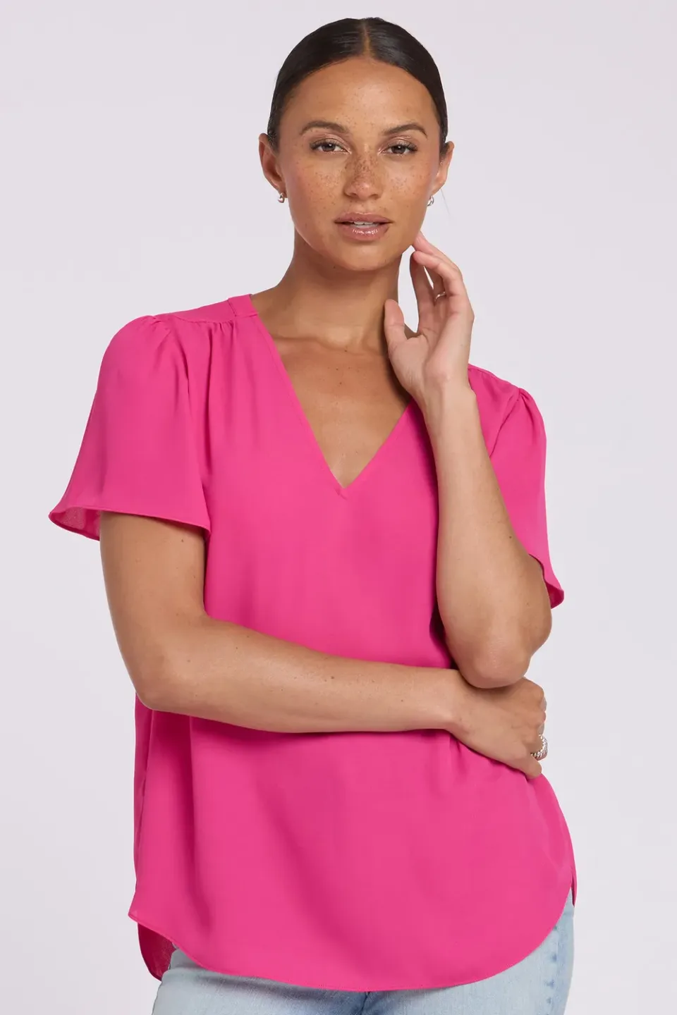 NYDJ Pleated Flutter Sleeved Bluse Pink Heart V-Ausschnitt