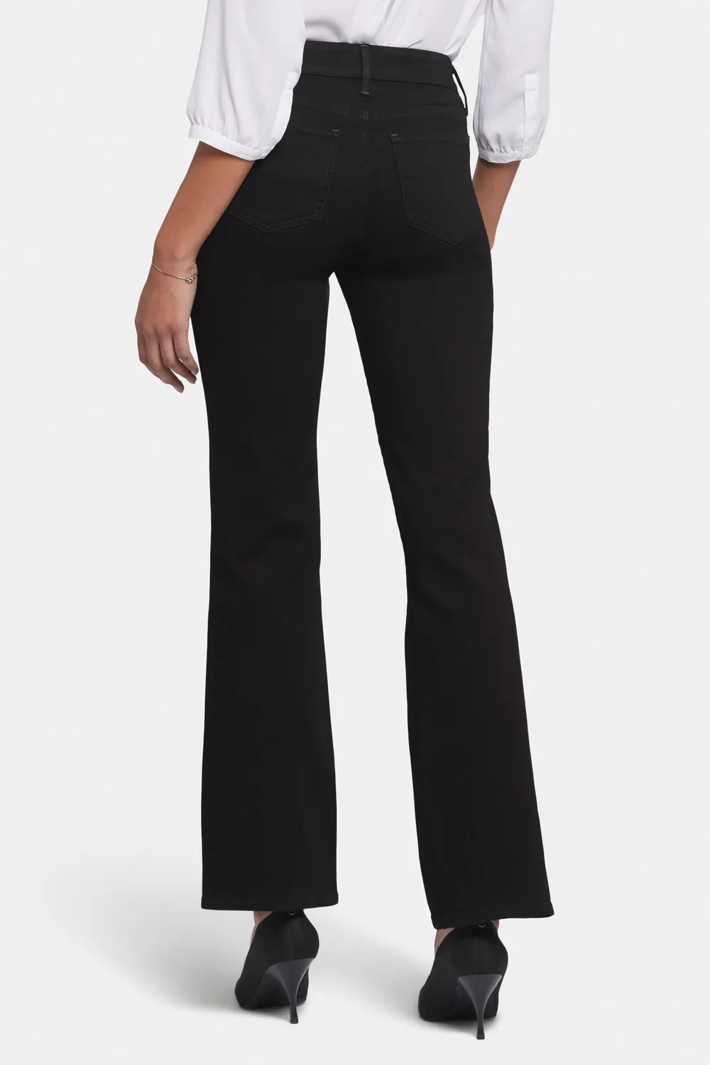 NYDJ Blake Slim Flared Jeans Petite Schwarz High-Rise