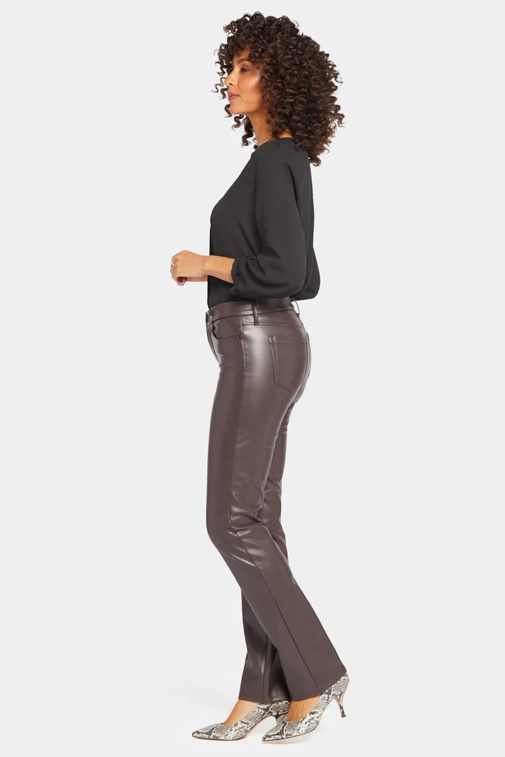 NYDJ Marilyn Straight Kunstlederhose Cordovan Sculpt-Her