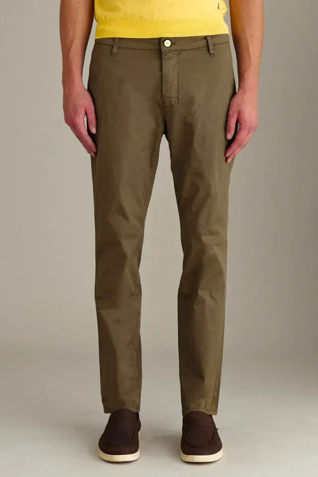 Jeckerson Jack Chino Slim Fit militärgrün Gabardine