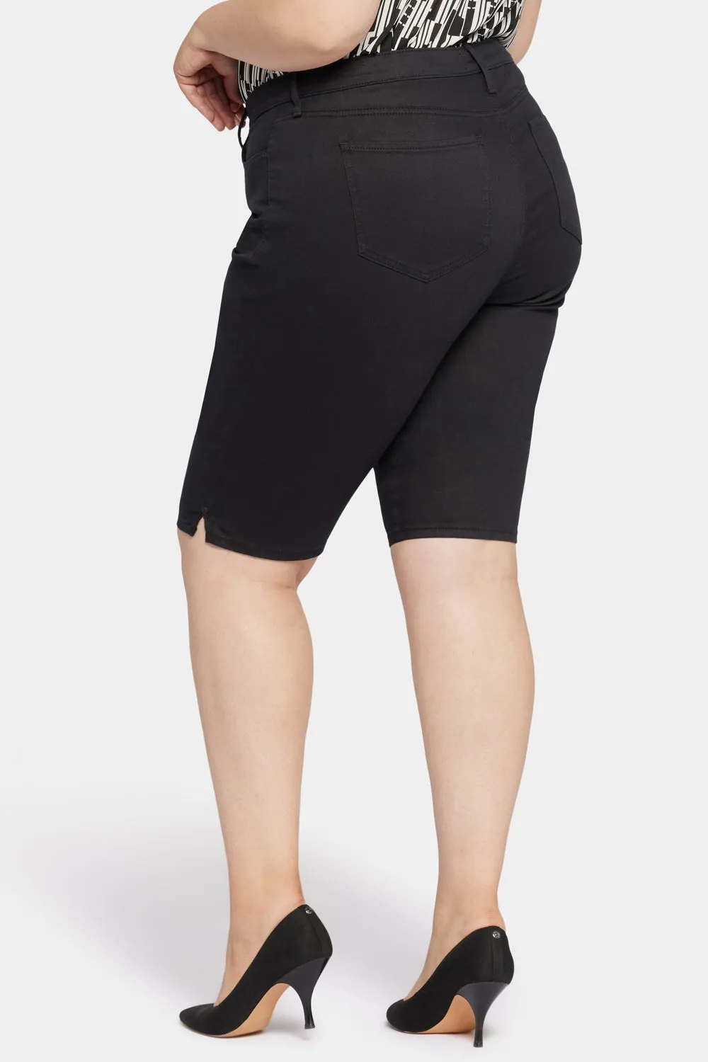 NYDJ Sophie Bike Capri Jeans Plus Size Black Stretch
