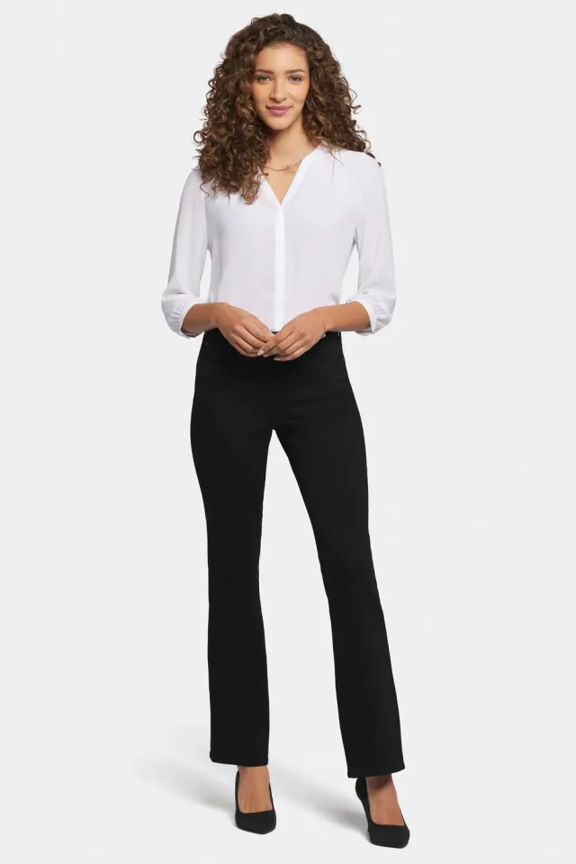 NYDJ Blake Slim Flared Jeans Petite Schwarz High-Rise