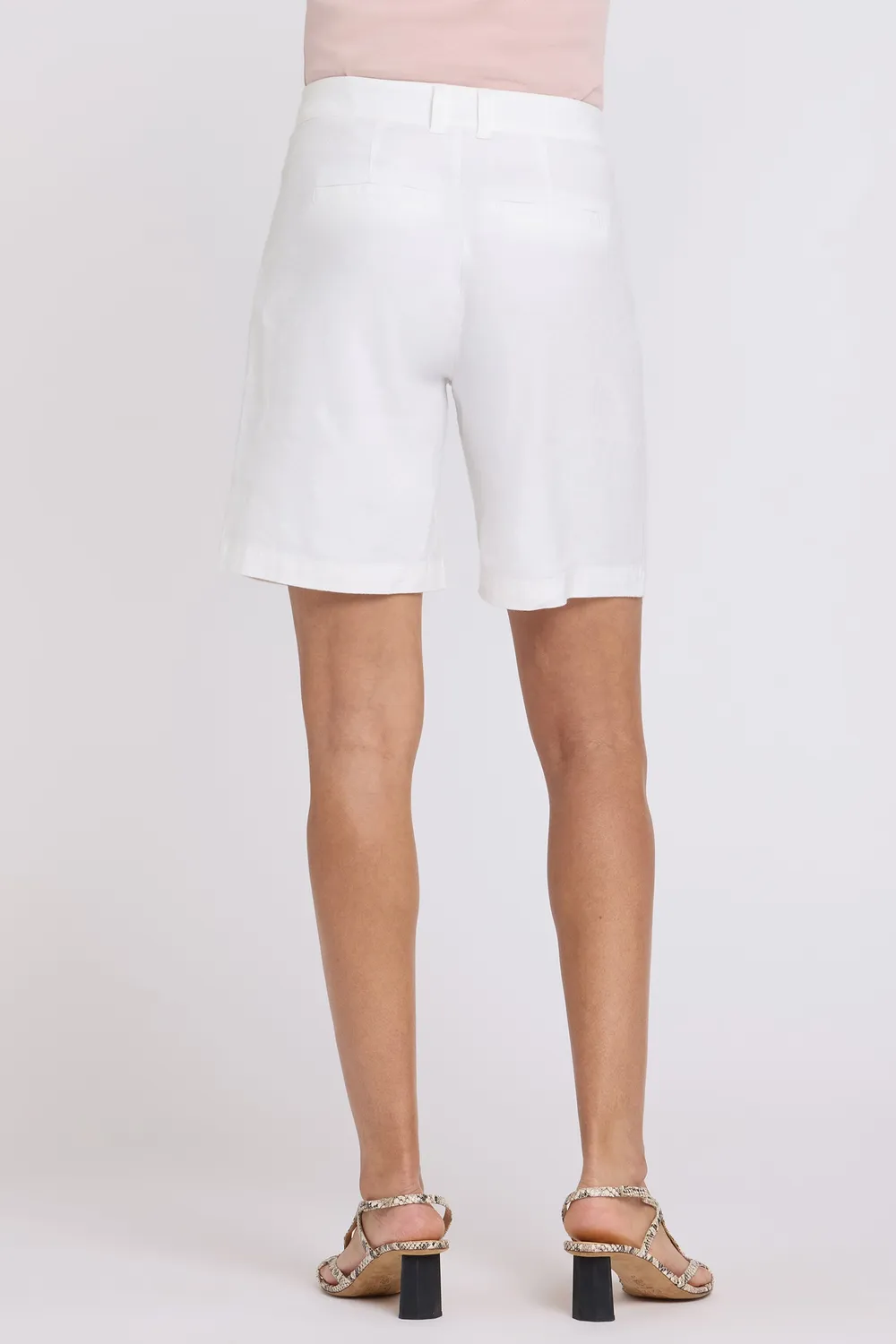 NYDJ Relaxed Petite Shorts Optic White weiß