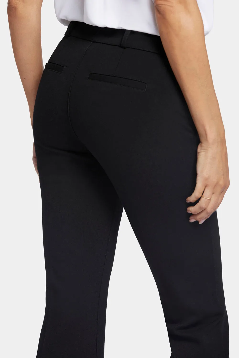 NYDJ Pull-On Flare-Stoffhose Schwarz Kompression