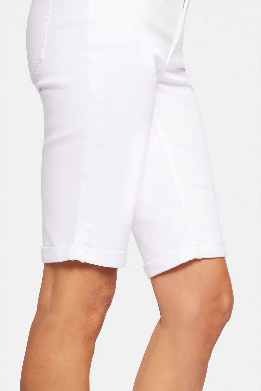 NYDJ Briella Twill Shorts Weiß Petite Stretch