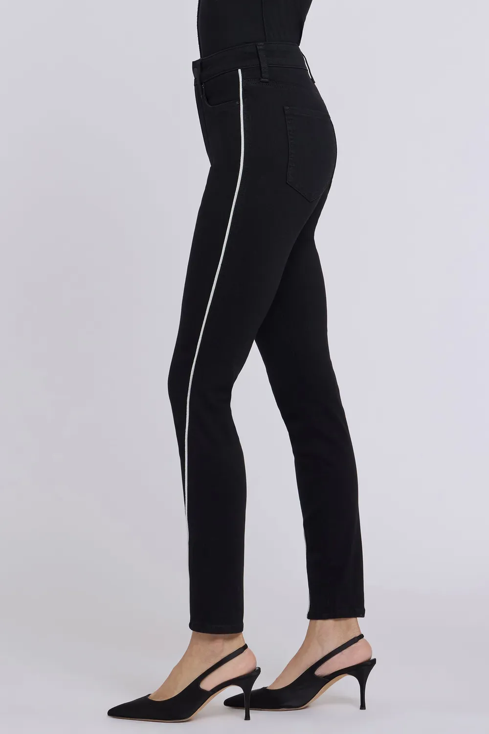 NYDJ Ami Skinny Jeans Black Rinse Petite