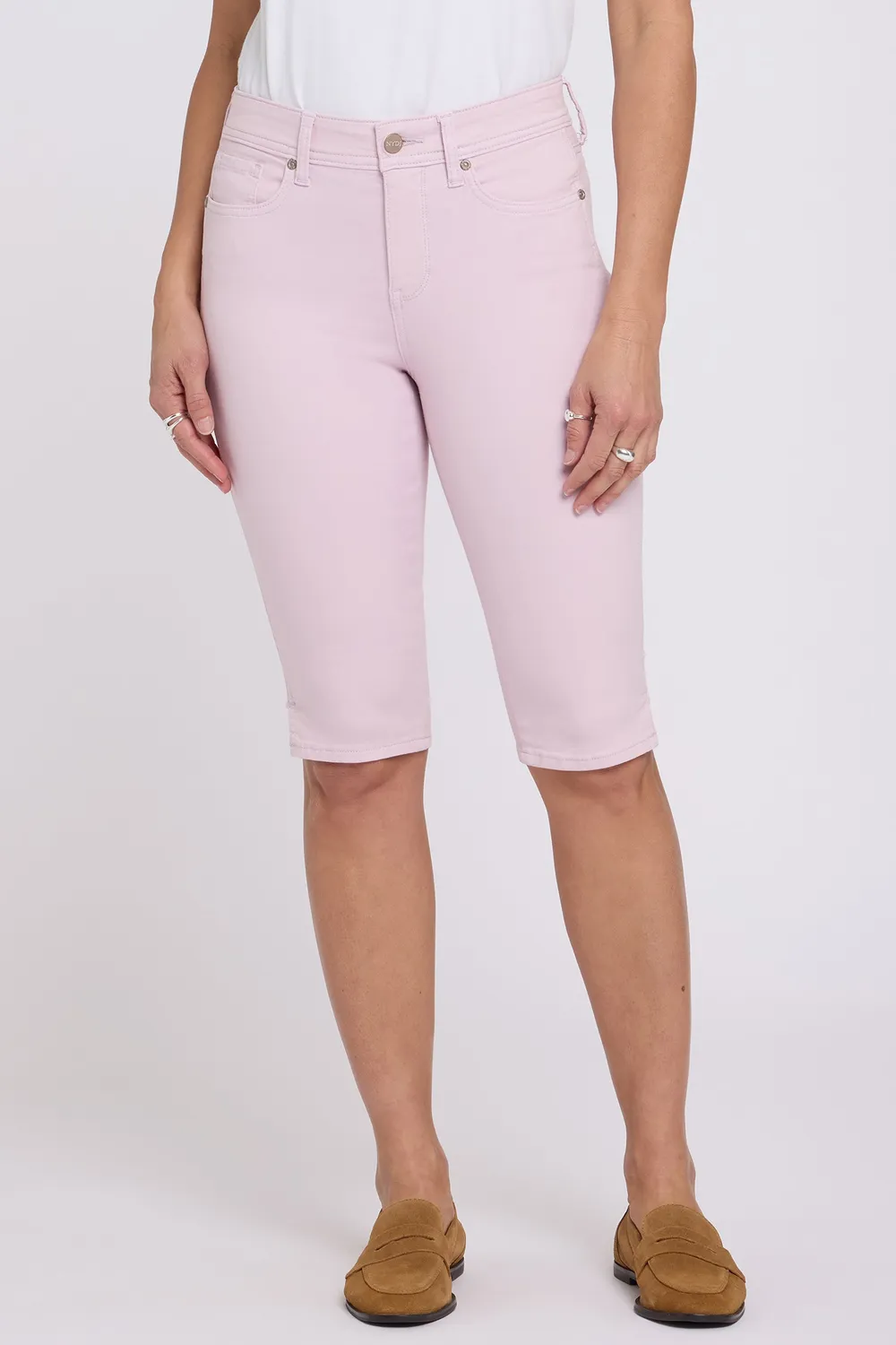 NYDJ Sophie Bike Capri Jeans Light Lilac knieumspielend