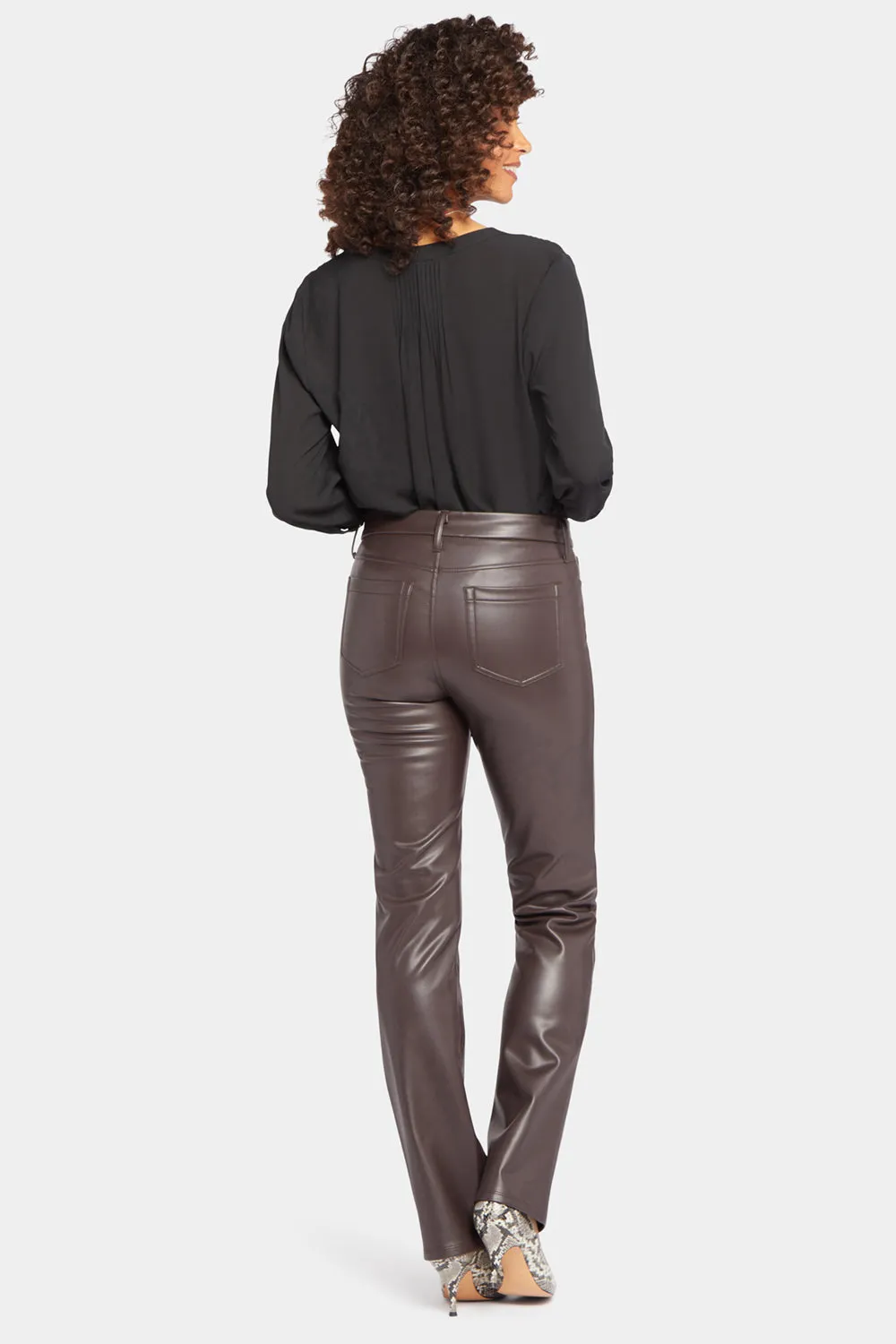 NYDJ Marilyn Straight Kunstlederhose Cordovan Sculpt-Her