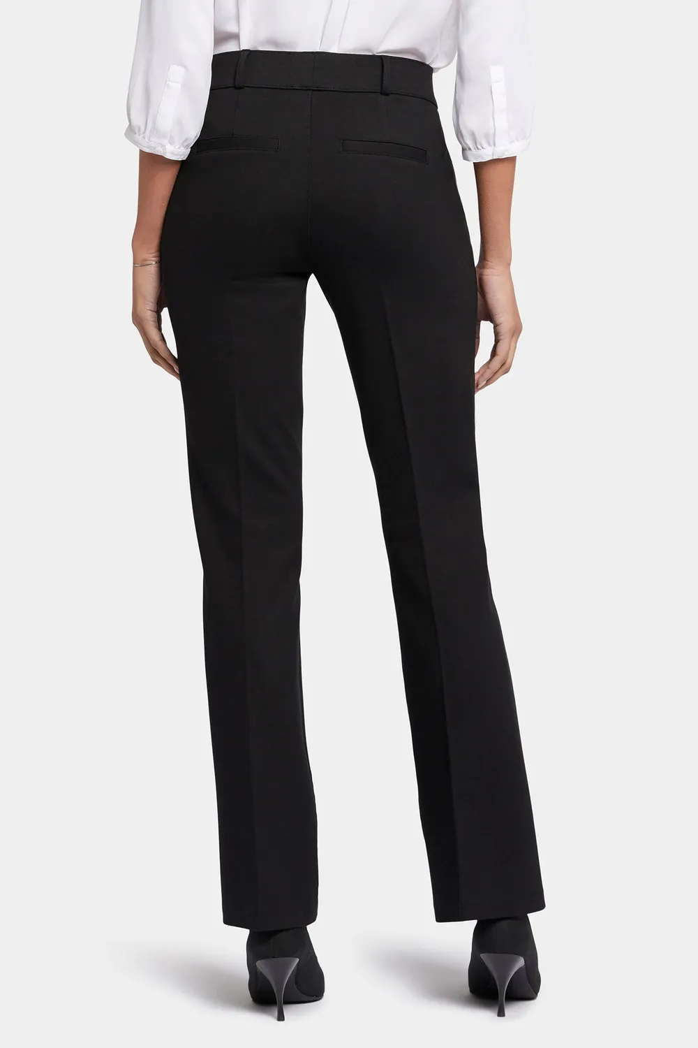 NYDJ Pull-On Flared Petite Hose Schwarz Ponte sculptend